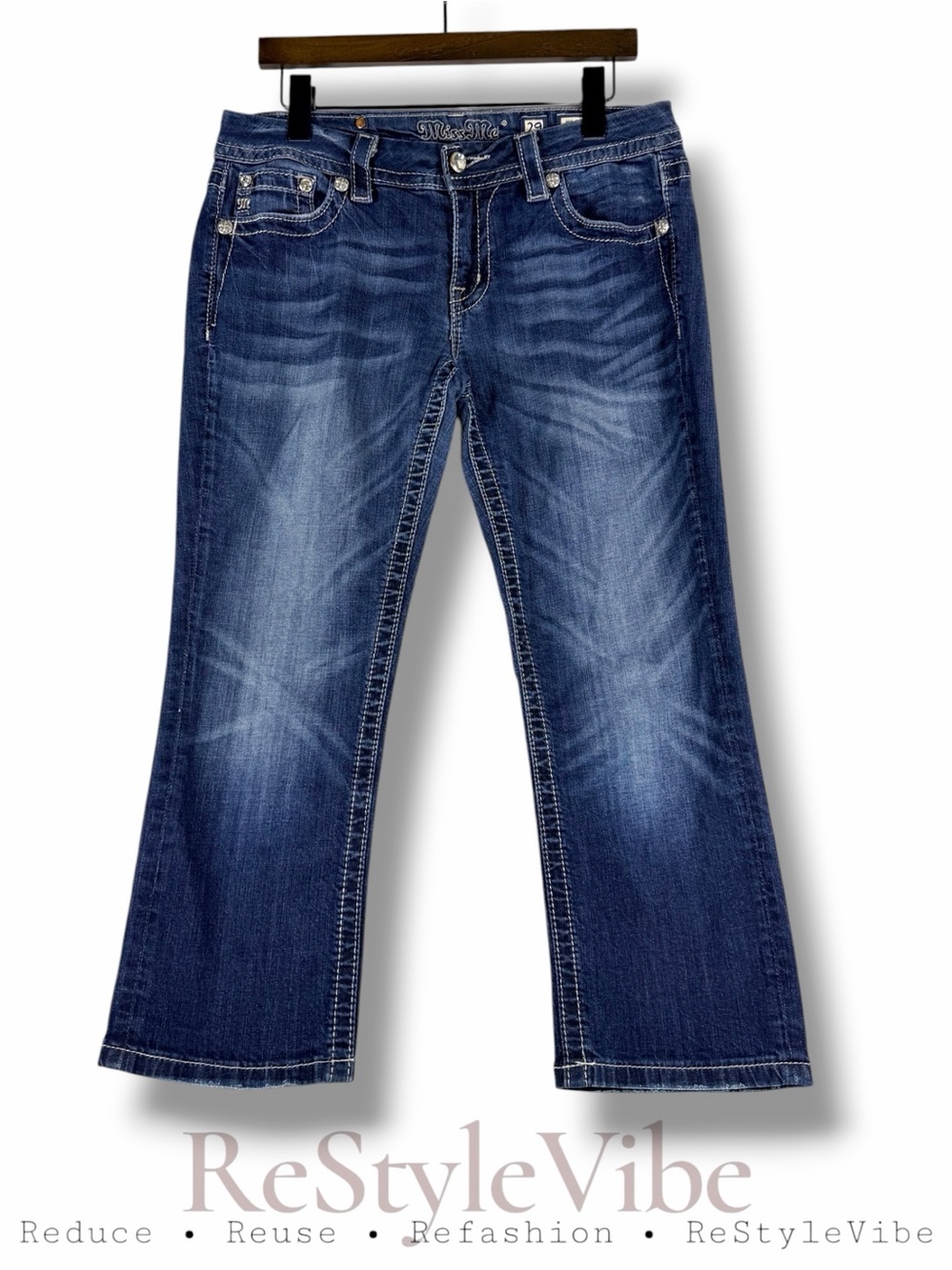MISS ME Women’s Size 29 Denim Jean Easy Cropped Style  Embellishment Stretch Mid